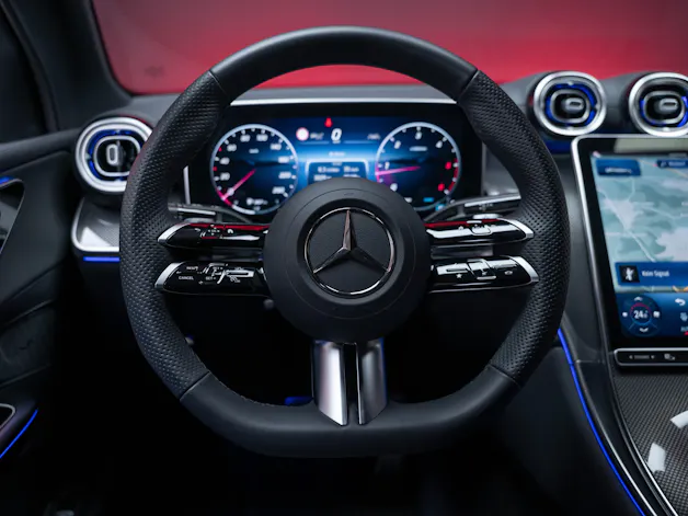 MERCEDES-BENZ GLC 300 d AMG Line 4matic Coupé / 360°Kamera / el.Sitze / el.Heckklappe