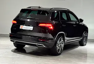 SKODA Karoq 2.0 TSI SportLine 4x4 DSG I AHK I 1.Hand I