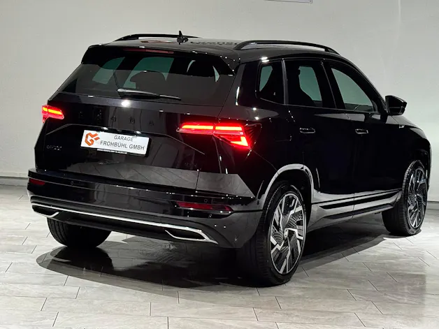 SKODA Karoq 2.0 TSI SportLine 4x4 DSG I AHK I 1.Hand I