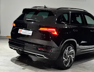 SKODA Karoq 2.0 TSI SportLine 4x4 DSG I AHK I 1.Hand I