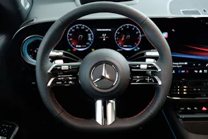 MERCEDES-BENZ GLB 220 4Matic X248