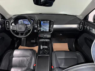 VOLVO XC40 T5 AWD Inscription Geartronic I AHK 2100 KG I