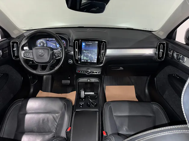 VOLVO XC40 T5 AWD Inscription Geartronic I AHK 2100 KG I
