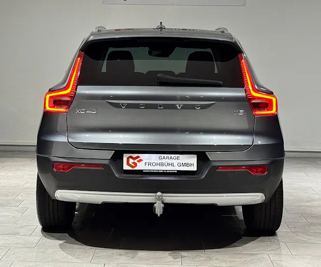 VOLVO XC40 T5 AWD Inscription Geartronic I AHK 2100 KG I