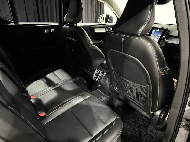VOLVO XC40 T5 AWD Inscription Geartronic I AHK 2100 KG I