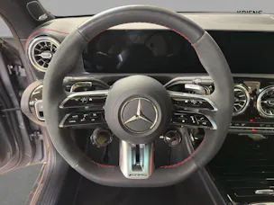 MERCEDES-BENZ CLA 35 4M - AMG / 360 Grad Kamera / Panorama-Dach / Soundsystem