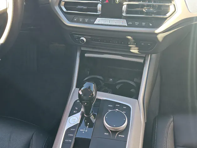 BMW 330e xDrive Steptronic