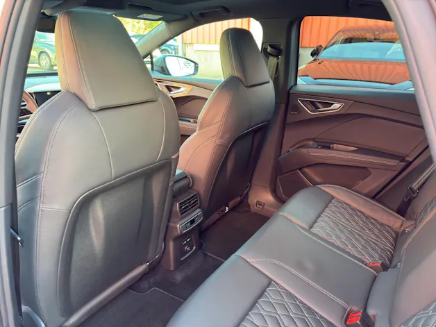 AUDI Q4 Sportback e-tron 50 quattro