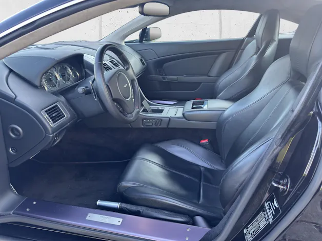ASTON MARTIN V8 Vantage 4.7 Sportshift