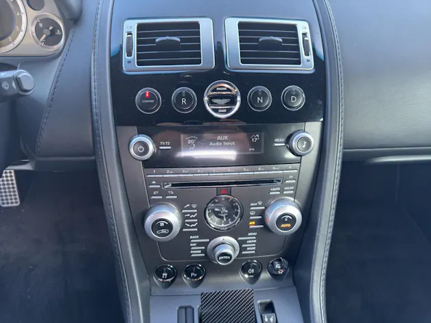 ASTON MARTIN V8 Vantage 4.7 Sportshift