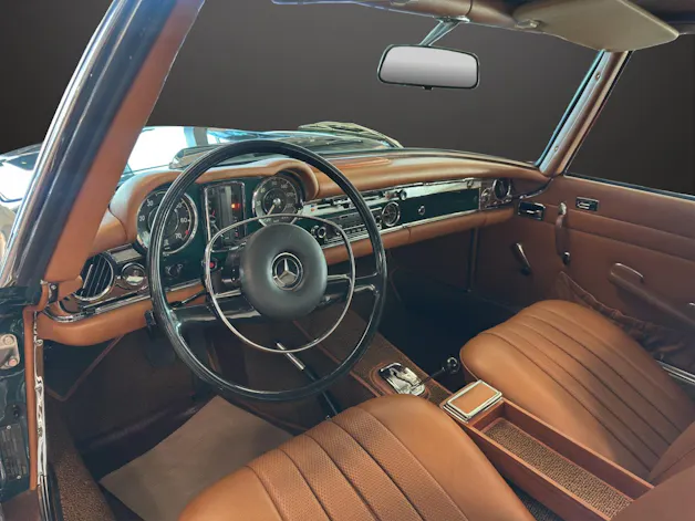MERCEDES-BENZ SL 280 Pagode