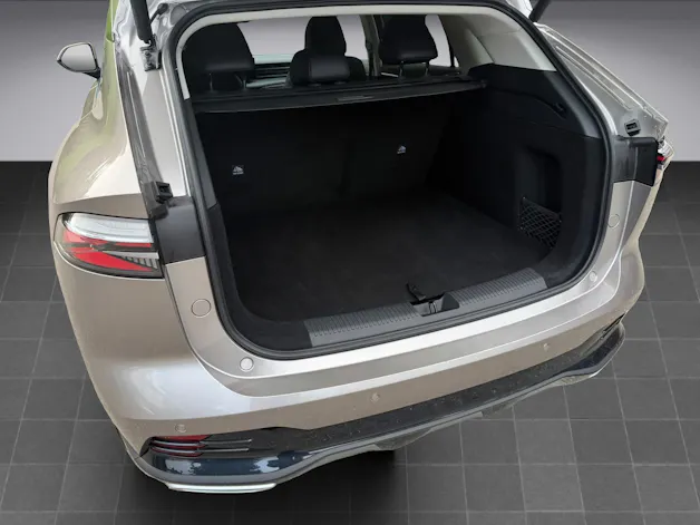 MG HS 1.5 T Luxury Automat * 170PS * 8fach *