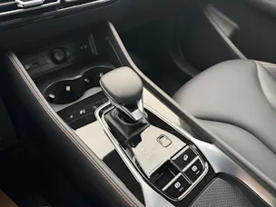 MG HS 1.5 T Luxury Automat * 170PS * 8fach *