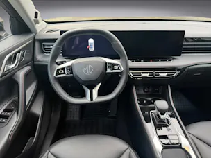 MG HS 1.5 T Luxury Automat * 170PS * 8fach *