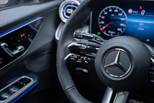 MERCEDES-BENZ GLC 220 d AMG Line 4matic Coupé / Panorama / 360°Kamera / AHK