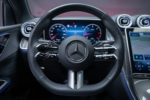 MERCEDES-BENZ GLC 220 d AMG Line 4matic Coupé / Panorama / 360°Kamera / AHK