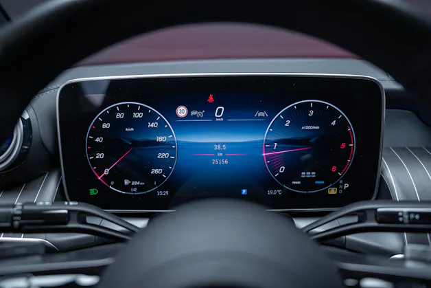 MERCEDES-BENZ GLC 220 d AMG Line 4matic Coupé / Panorama / 360°Kamera / AHK