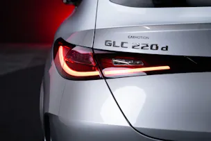MERCEDES-BENZ GLC 220 d AMG Line 4matic Coupé / Panorama / 360°Kamera / AHK