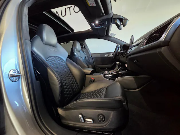 AUDI RS6 Avant 4.0 V8 TFSI perform. qu. T-Tr.