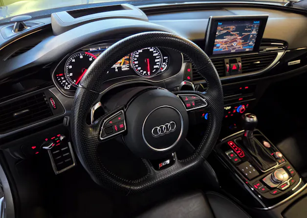 AUDI RS6 Avant 4.0 V8 TFSI perform. qu. T-Tr.