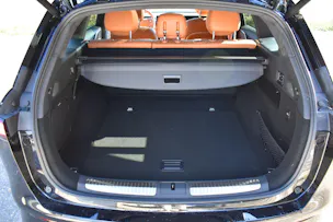 XPENG G9 93kWh Performance AWD mit Anhängerkupplung