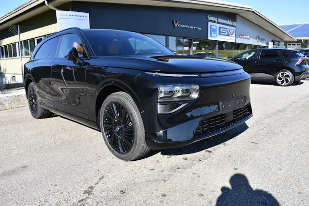 XPENG G9 93kWh Performance AWD mit Anhängerkupplung