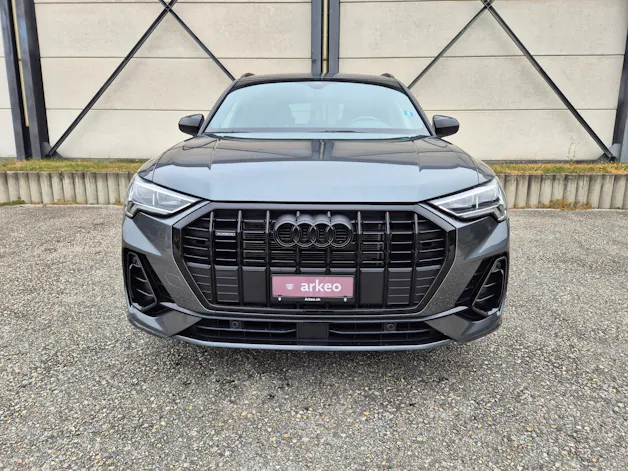 AUDI Q3 40 TFSI S line quattro S-tronic