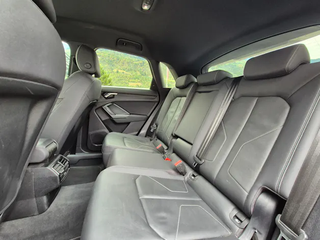 AUDI Q3 40 TFSI S line quattro S-tronic