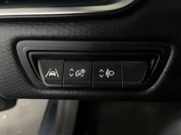 RENAULT Clio 1.6 E-Tech Intens