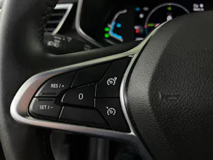 RENAULT Clio 1.6 E-Tech Intens