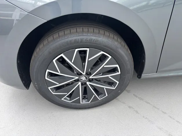 SKODA Kamiq 1.0 TSI Dynamic DSG