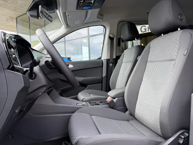 FORD Grand Tourneo Connect 1.5 PHEV Titanium Automat