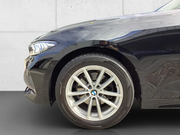 BMW 320i Touring