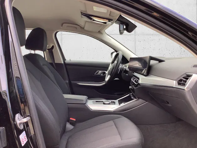 BMW 320i Touring