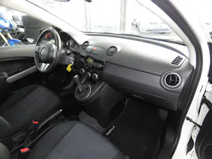 MAZDA 2 1.3i 16V Exclusive