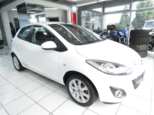 MAZDA 2 1.3i 16V Exclusive