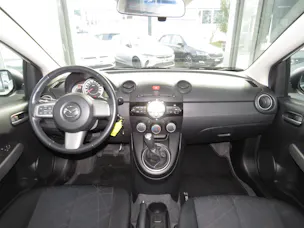 MAZDA 2 1.3i 16V Exclusive