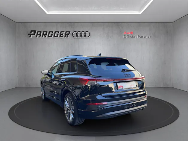 AUDI Q4 e-tron 45 Edition Swiss Ski quattro