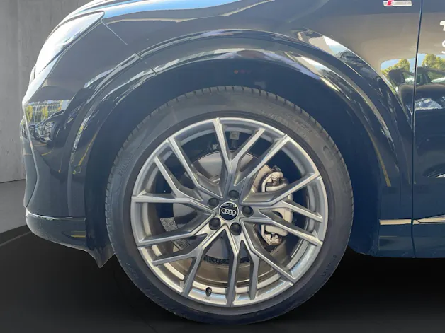 AUDI Q4 e-tron 45 Edition Swiss Ski quattro