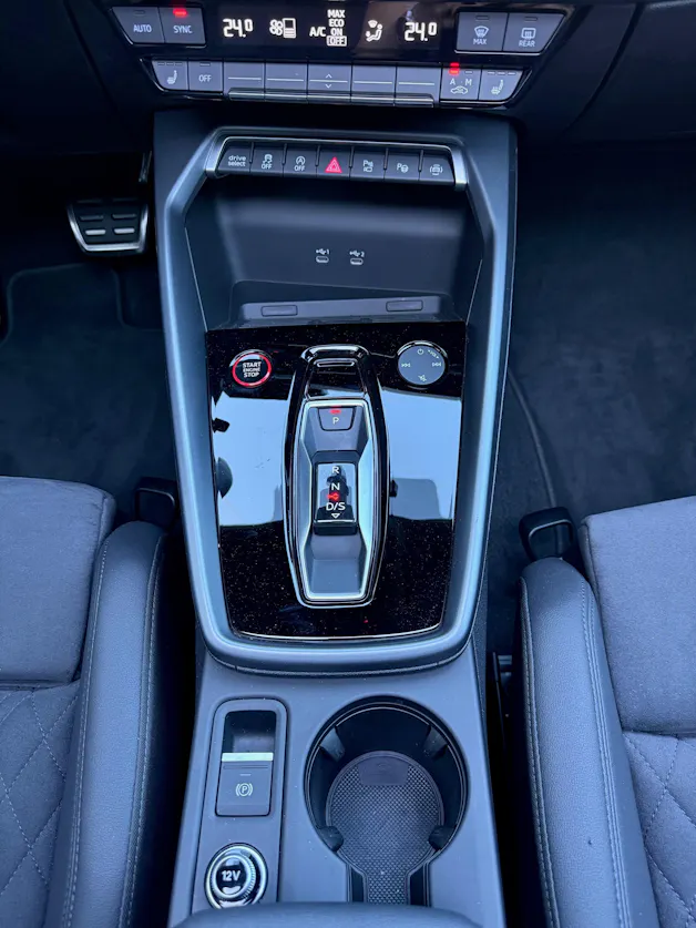 AUDI RS3 Limousine 2.5 TSI quattro S-tronic