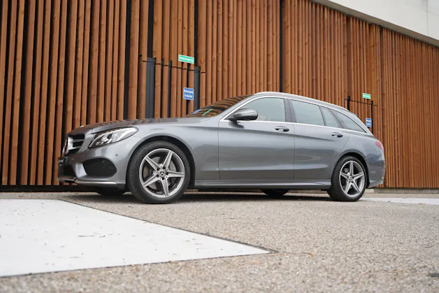 MERCEDES-BENZ C 250 d SWISS STAR AMG LINE 4MATIC 9G-TRONIC l 204 PS