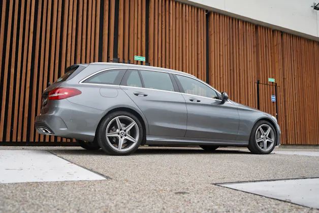 MERCEDES-BENZ C 250 d SWISS STAR AMG LINE 4MATIC 9G-TRONIC l 204 PS