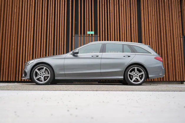 MERCEDES-BENZ C 250 d SWISS STAR AMG LINE 4MATIC 9G-TRONIC l 204 PS