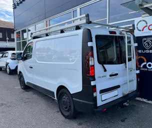 RENAULT Trafic 2.0 Blue dCi 170 Business L1H1 EN