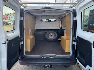 RENAULT Trafic 2.0 Blue dCi 170 Business L1H1 EN