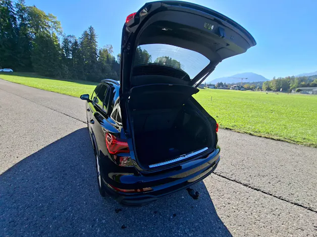 AUDI Q3 40 TDI S line quattro S-tronic *Anhängerkupplung+ASSP+*