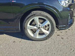 AUDI Q3 40 TDI S line quattro S-tronic *Anhängerkupplung+ASSP+*