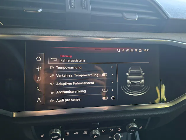 AUDI Q3 40 TDI S line quattro S-tronic *Anhängerkupplung+ASSP+*