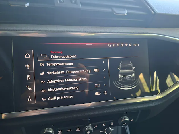 AUDI Q3 40 TDI S line quattro S-tronic *Anhängerkupplung+ASSP+*
