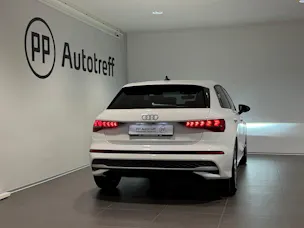 AUDI A3 Sportback TFSI 85 kW Ambition S-tronic